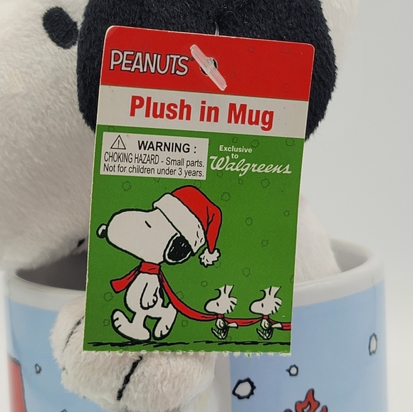 Peanuts Snoopy Plush in Mug Christmas 2016 Walgreens Exclusive Ceramic Cup - Picture 5 of 11